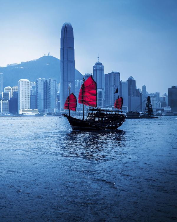 [Reel] Hong Kong Travel Guide: What to eat + do in 3 days! 🇭🇰